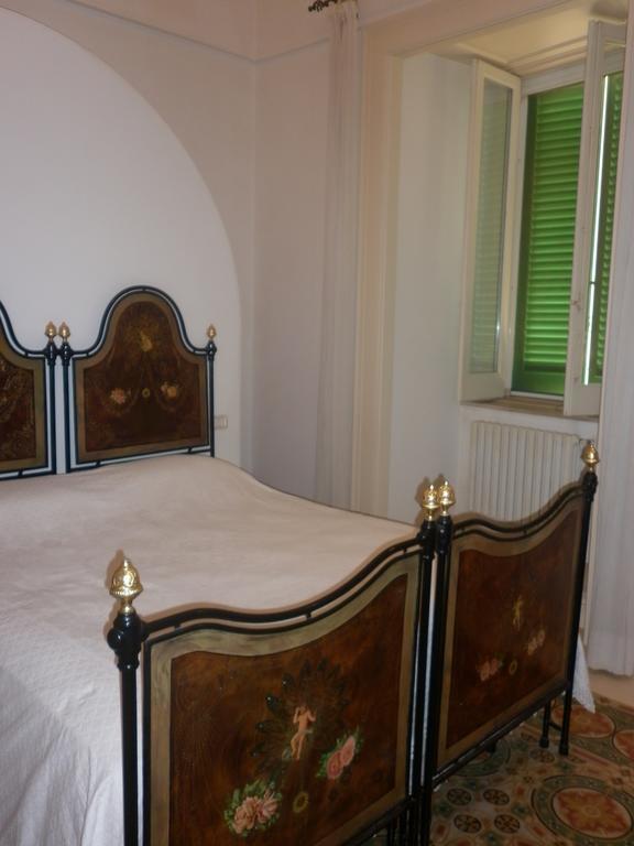 Lilla B&B มอลเฟตตา ภายนอก รูปภาพ
