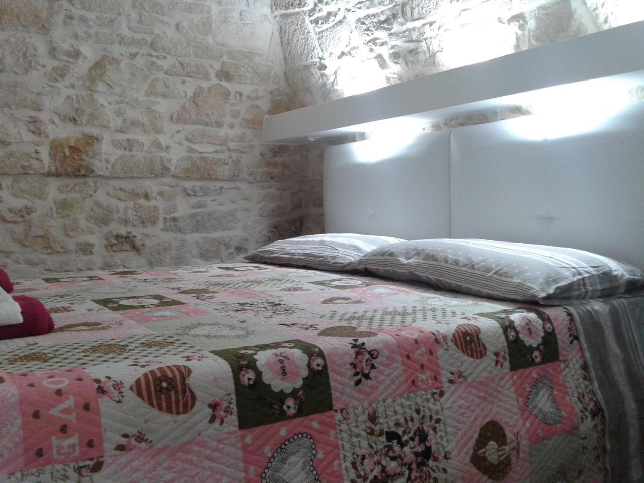 Lilla B&B มอลเฟตตา ภายนอก รูปภาพ